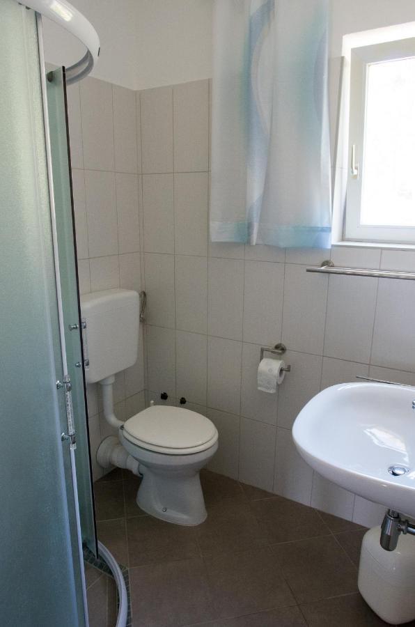 Milica Garden Apartment Prvic Sepurine Exterior photo