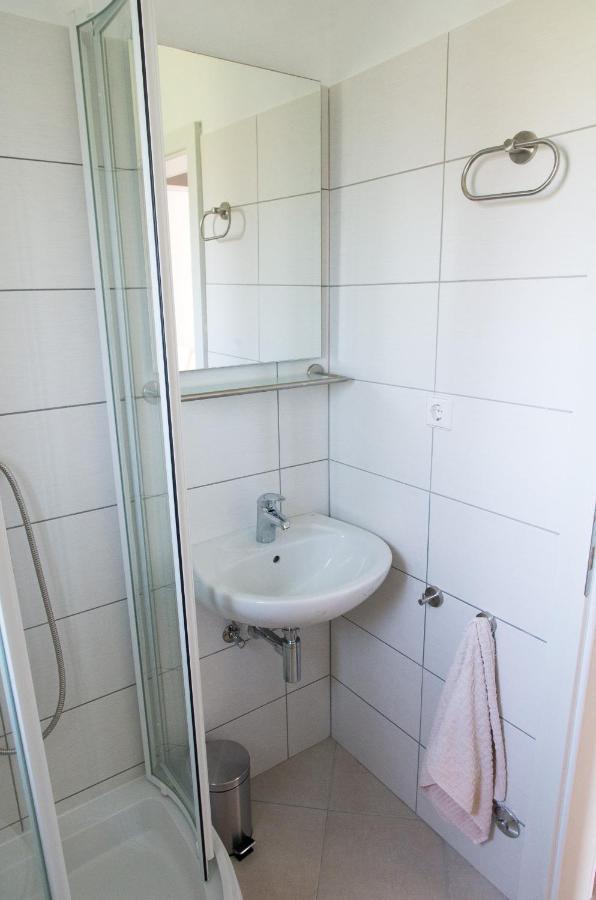 Milica Garden Apartment Prvic Sepurine Exterior photo